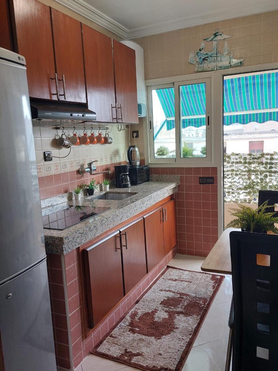 Appartement Au Coeur Du Centre Ville De Rabat Exterior foto